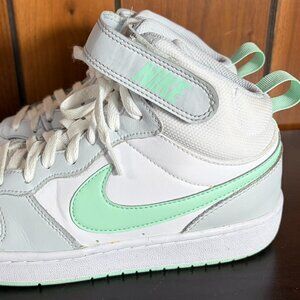 Nike Kids Court Borough Mid 2 Sneakers White/Mint/Gray Sz 6Y - GUC